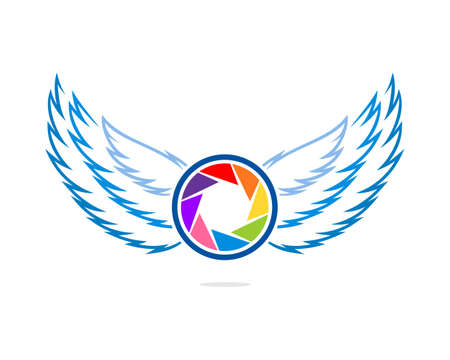 Camera lens with luxurious wingsのイラスト素材