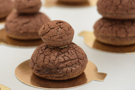 Chocolate macaroons