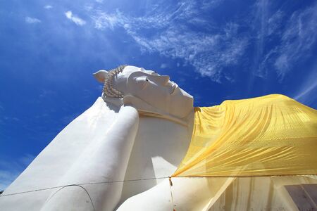 Reclining Buddha statusの写真素材