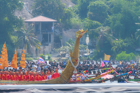 HUAHIN, THAILAND - NOV 13 : Traditional Thai long boats event during in honor of Majesty King Bhumibol Adulyadej on November 13, 2016 in Huahin, Prachuapkhirikhan.Thailand's King has died after 70 years as head of stateのeditorial素材