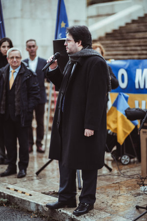 Lisbon, Portugal - February 24, 2023: Amidst the anti-war protest marking the one-year anniversary of the war in Ukraine, Diogo Leao, a Portuguese deputy, speaks against the conflictのeditorial素材