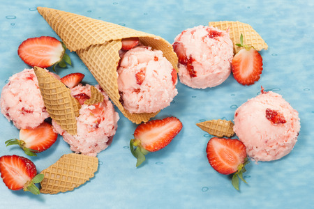 Strawberry Ice Cream With Fresh Strawberries. Macro photograph with shallow depth of field.の写真素材