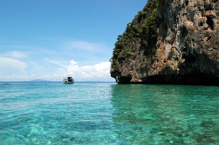 Clear turquoise water of Indian Ocean near Phi Phi island, Thailandの写真素材