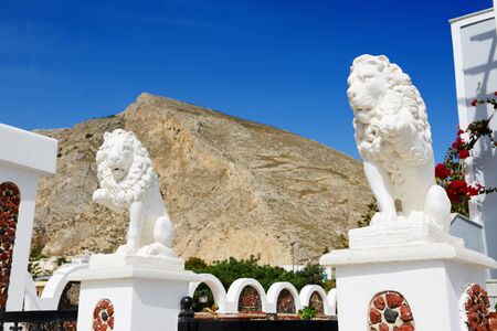Building decorated with lion statues, Santorini island, Greeceのeditorial素材