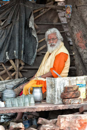India street portraits Sweeper in Hyderabad, India Editorial photo shoot of street people of India November , 2020のeditorial素材