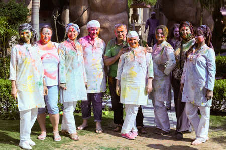 India, Pushkar-March 4, 2020: Young Indian guys find a special pleasure in the holiday of Hollyのeditorial素材