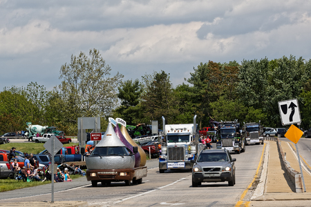LANCASTER PA - MAY 14 2017: Make-A-Wish Foundation sets a new record for the largest truck convoy. On the Mother's Day annual fundraiser truckers grant a Lancaster County wish ride to children with life-threatening illnesses.のeditorial素材