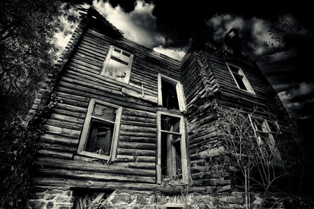 abadoned spooky house in black and white の写真素材