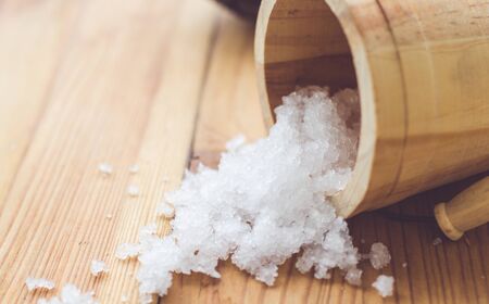 salt drop from Bucketの写真素材