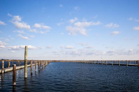 Open space between the pilings seems to go on in timeの写真素材