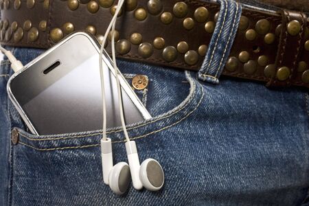 belt with music player and jeans
の写真素材