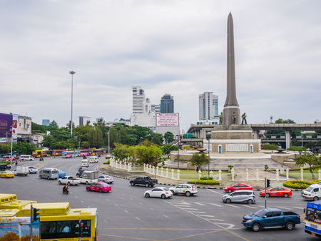 Victory monument,Bangkok,Thailand 08 Nov 2017 : Traffic at victory monument. Victory monument build to commemorate the military and victory in Franco - Thai war (1940-1941)の写真素材
