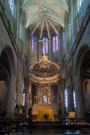 DINAN, BRITTANY, FRANCE, 15 JUNE 2015 -  Interior of the Basilique Saint-Sauveur, church in the city of Dinan, Brittany, Franceのeditorial素材