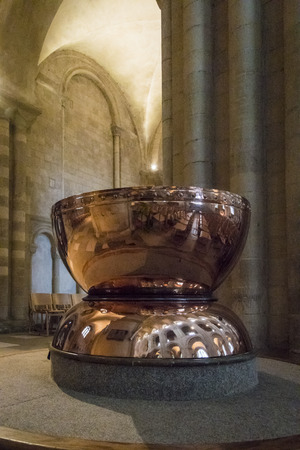 Copper vessel previously used in a chocolate factory, now used as a baptism font, Norwich Cathedral, Norfolk, UKのeditorial素材