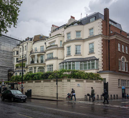 Street view of Park Lane in the city of London, UKのeditorial素材