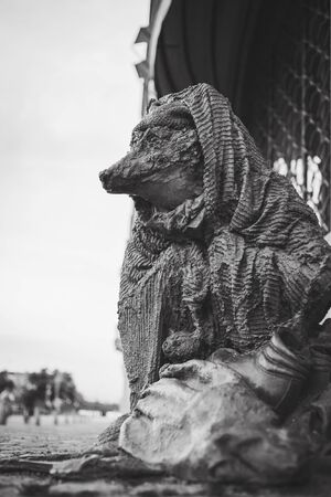 monument of homeless fox in the centre of the Swedish capital, Stockholmの写真素材