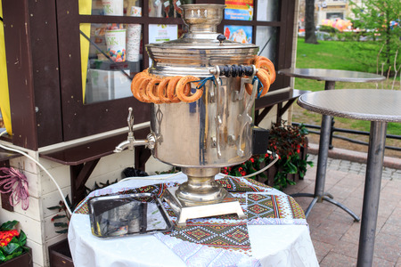 MOSCOW, RUSSIA - APRIL 28, 2016: Moscow street festival, preparations and decoration for Orthodox Easter holidayのeditorial素材