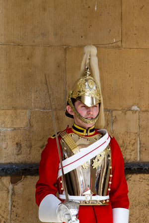 LONDON - APRIL 20: Members of the Household Cavalry on duty at Horse Guards building during the Changing of the Guard in London on April 24, 2012. The Cavalry are the lifeguards of Queen Elizabeth IIのeditorial素材