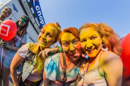 Ypun girls on the festival of colors Holi in Russia, Novokuznetskのeditorial素材