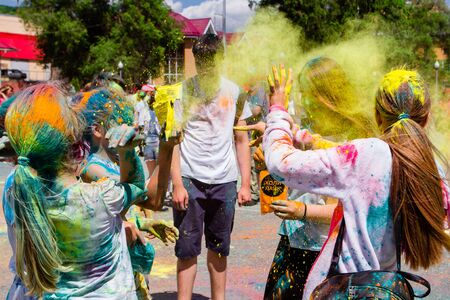 Novokuznetsk, Kemerovo region, Russia - June 12, 2019 :: A group of teenagers on the festival of colors Holiのeditorial素材