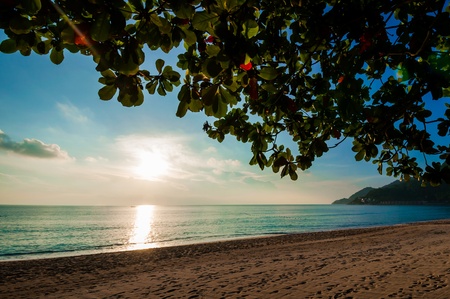 Sunrise the the beach of Samui, Thailandの写真素材