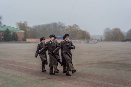 Soldiers are paying tribute to the Brest fortress where a big battle took part in WW2のeditorial素材