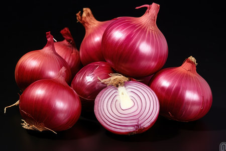 Red onion bulbs and rings isolated on white backgroundの素材
