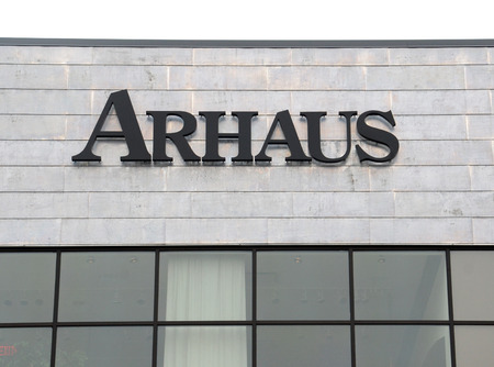 ANN ARBOR, MI - AUGUST 24: Arhaus, whose Ann Arbor store logo is shown on August 24, 2014, has 53 furniture stores in the eastern United States. のeditorial素材