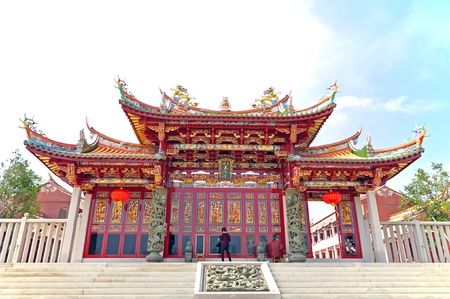 Painters painting on the gate at Tian Hou Temple in Macau as of October 19, 2012 のeditorial素材
