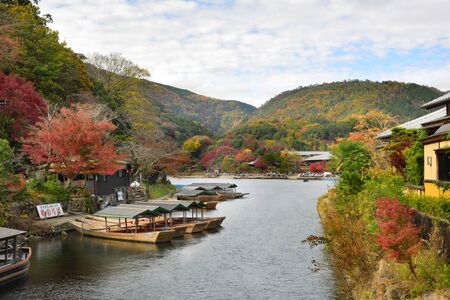 Kyoto, Japan - November 26, 2019: Tradition boats at Hozu river in Autumn season at Arashiyama area in Kyoto, Japanのeditorial素材