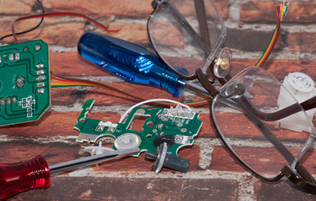 Repairing electronics with Presbyopia requires wearing plus glasses