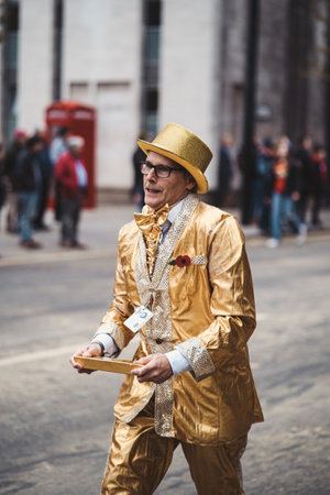 London, UK - 2021.11.13: The Bank of England employees at the Lord Mayors of London show paradeのeditorial素材