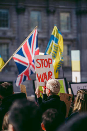 Downing Street, London | UK -  2022.02.26: Ukrainian people protest, thousands gather to demand tougher sanctions on Russia from British Government, EU and USA to stop the war in Ukraineのeditorial素材