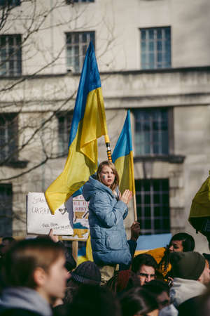 Downing Street, London | UK -  2022.02.26: Ukrainian people protest, thousands gather to demand tougher sanctions on Russia from British Government, EU and USA to stop the war in Ukraineのeditorial素材
