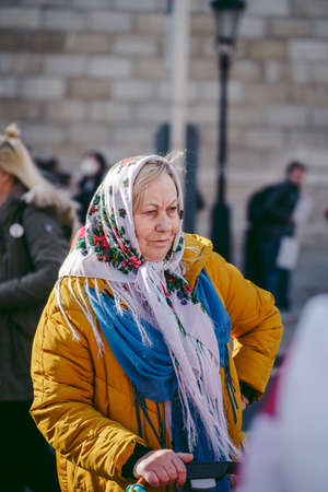 Downing Street, London | UK -  2022.02.26: Ukrainian people protest, thousands gather to demand tougher sanctions on Russia from British Government, EU and USA to stop the war in Ukraineのeditorial素材