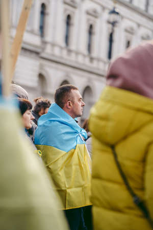 Downing Street, London | UK -  2022.03.12: Ukrainian people protest, thousands gather to demand tougher sanctions on Russia from British Government, EU and USA to stop the war in Ukraineのeditorial素材