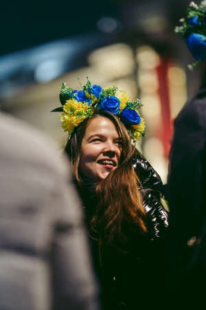 Trafalgar Square, London | UK -  2022.03.08: Ukrainian people protest, thousands gather to demand tougher sanctions on Russia from British Government, EU and USA to stop the war in Ukraineのeditorial素材