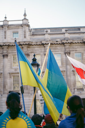 Downing Street, London | UK -  2022.03.19: Ukrainian people protest, thousands gather to demand tougher sanctions on Russia from British Government, EU and USA to stop the war in Ukraineのeditorial素材