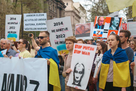 Budapest | Hungary - 2022.03.08: People with flags in Budapest gather to support Ukrainians and stop the war started by russiaのeditorial素材
