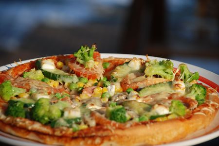 traditional italian fresh pizza close-upの写真素材