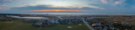 Panoramic view of Sankt Peter Ording with stilt houses and Wadden Sea, North Sea, North Friesland, Schleswig-Holstein, Germany.の写真素材