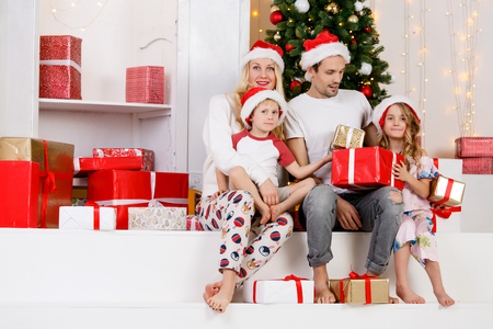 New Years photo of family at New Years pineの写真素材