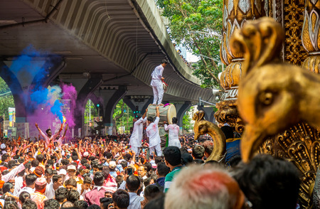 Mumbai, India - September 23,2018: Thousands of devotees bid adieu to Lord Ganesha in Mumbai during Ganesh Visarjan which marks the end of the ten-day-long Ganesh Chaturthi festival.のeditorial素材