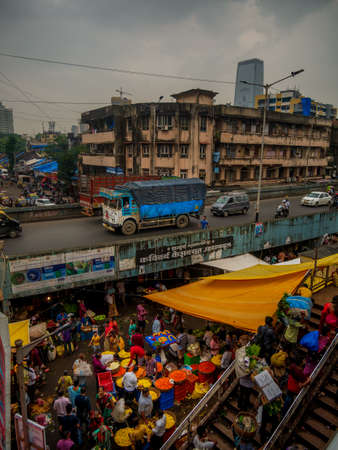 Mumbai, India - July 21,2019 : Busy Flower market ready for Diwali celebration in Mumbaiのeditorial素材
