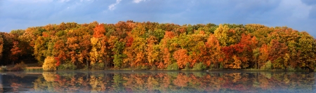 Scenic Kent lake in Oakland county,Michiganの写真素材