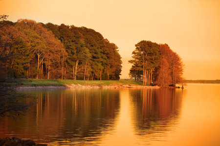 Ross R Barnett reservoir in the evening sun light