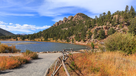 Scenic Lily lake landscape in Rocky mountain national park near Estes Park, Coloradoの写真素材
