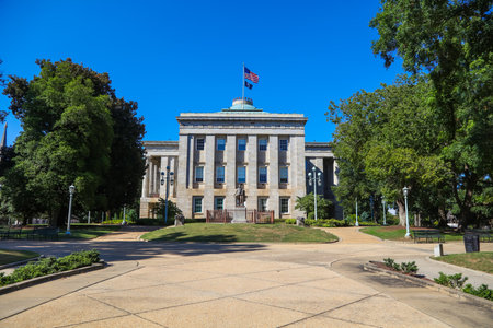 North Carolina capital building in Raleigh , North Carolinaのeditorial素材