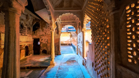 BUNDI, RAJASTHAN, INDIA - OCTOBER 13, 2022: Majestic arch entrance of Garh palace, the palace was built in Raja Rao Ratan Singh Hada regime between 1607AD and 1631AD.のeditorial素材