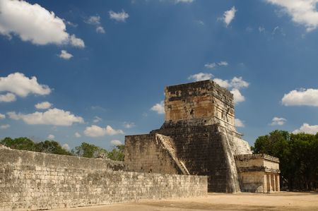 Ancient Aztec ruins at Chichen Itza, Mexicoの写真素材